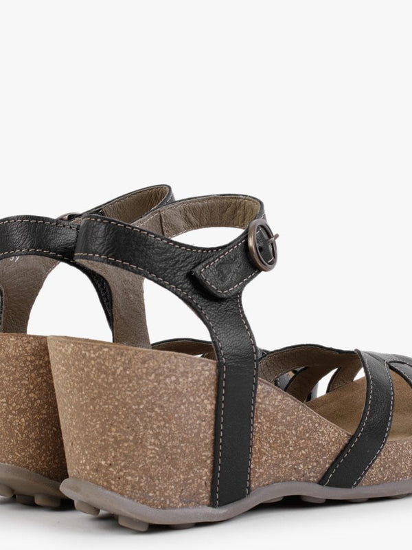 Geta Black Leather Wedge Sandals