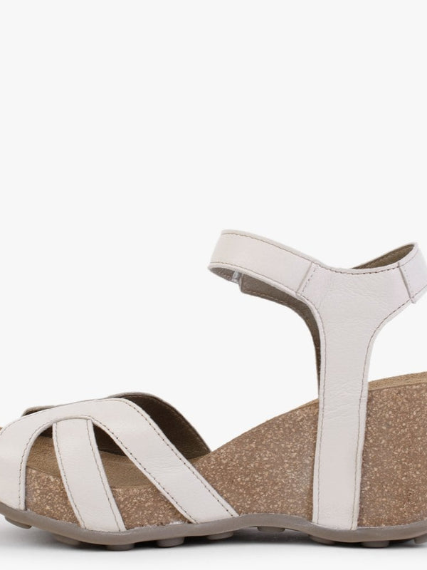Geta Off White Leather Wedge Sandals