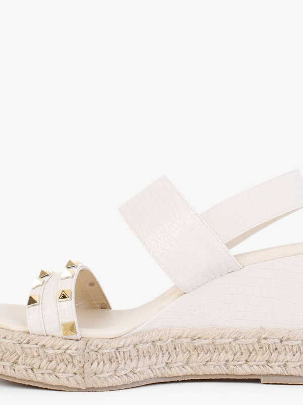 Cubedge Cream Reptile Studded Wedge Sandals