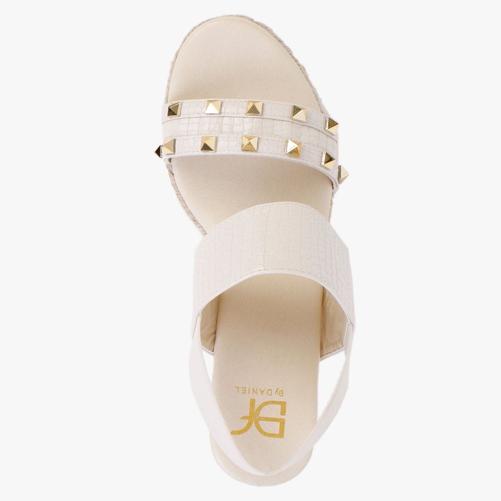 Cubedge Cream Reptile Studded Wedge Sandals