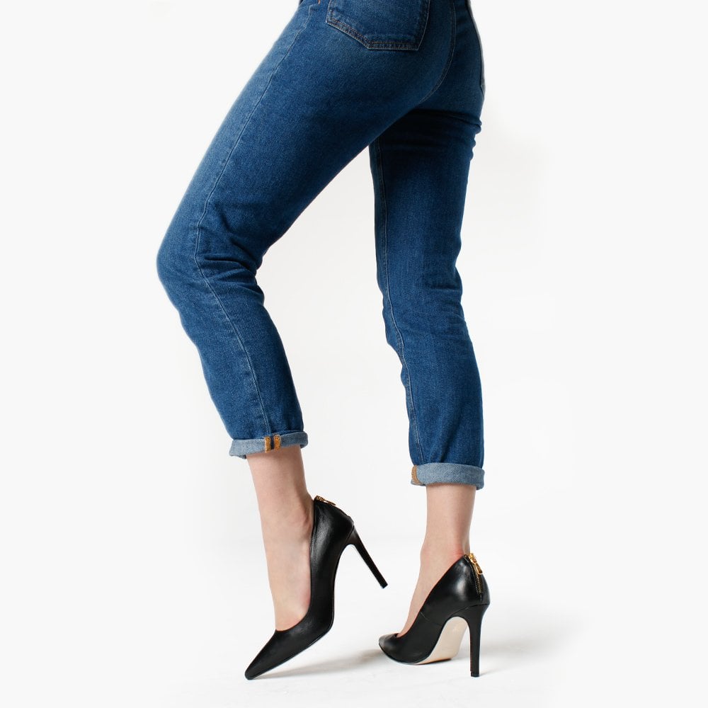 Nippy Black Leather Court Shoes