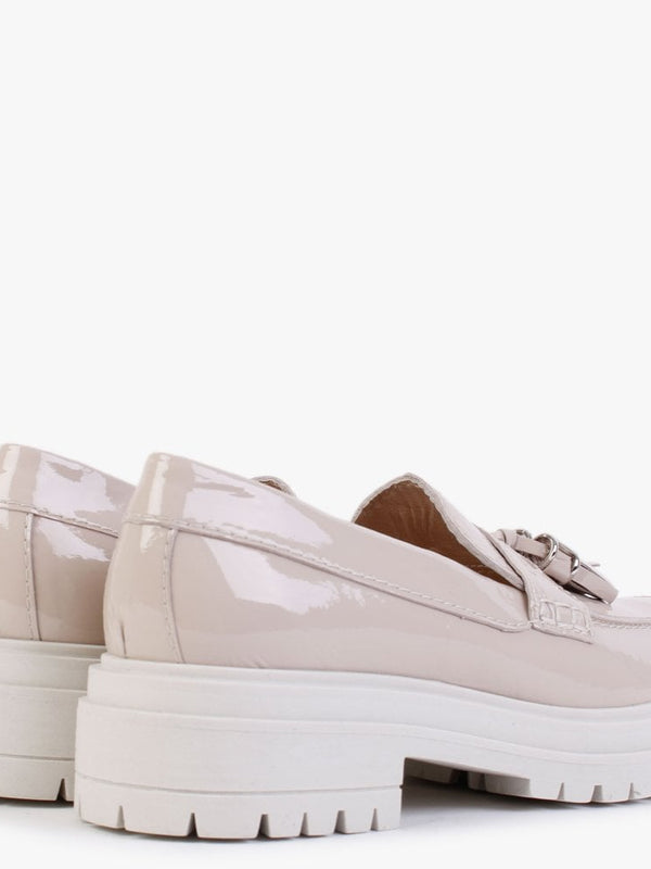 Nassel Beige Patent Leather Tassel Loafers
