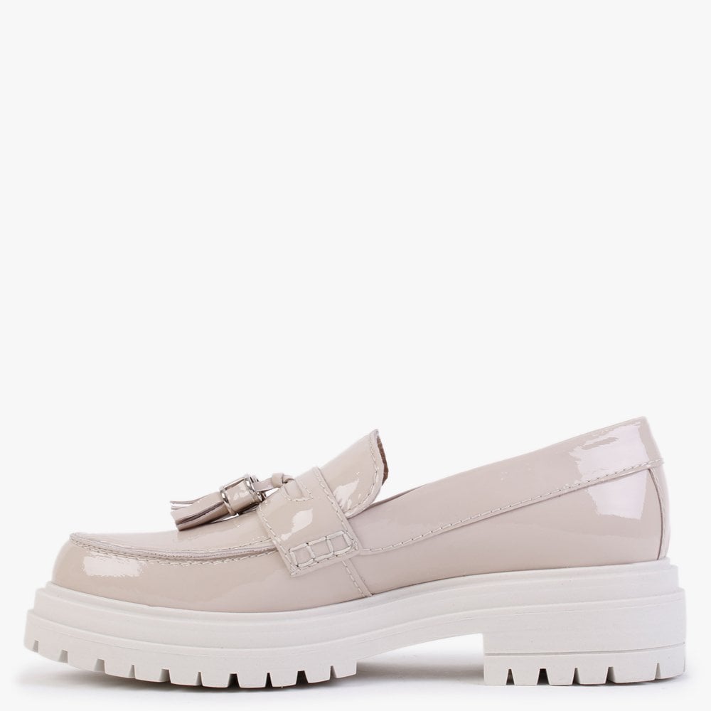 Nassel Beige Patent Leather Tassel Loafers
