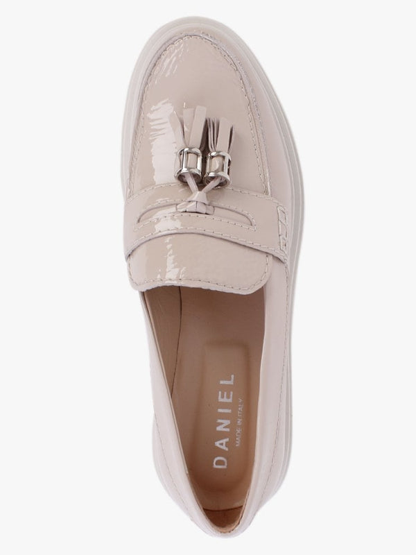 Nassel Beige Patent Leather Tassel Loafers
