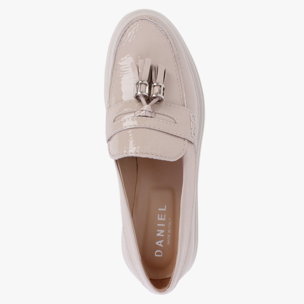 Nassel Beige Patent Leather Tassel Loafers