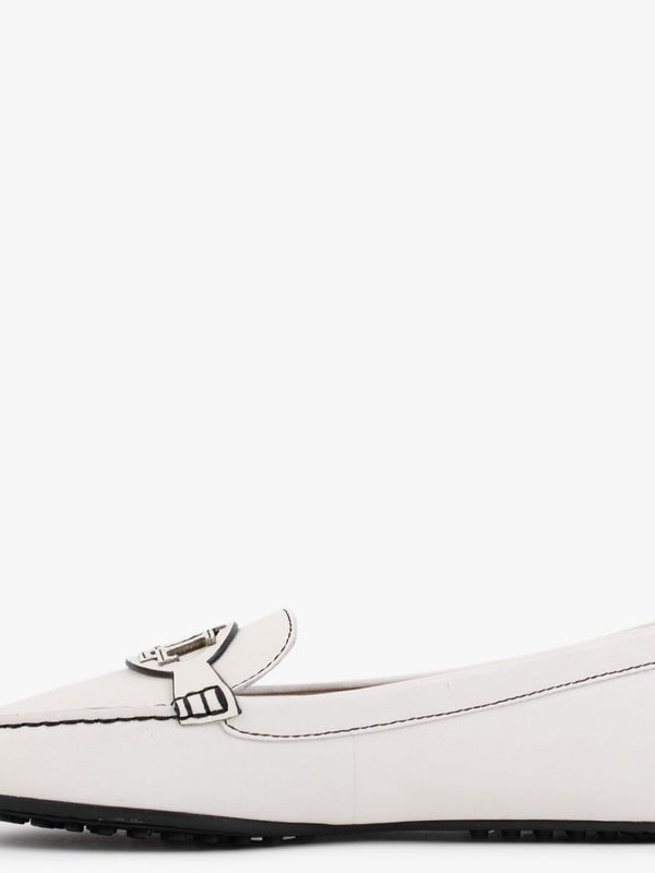 Brynn Driver Vanilla Black Leather Loafers