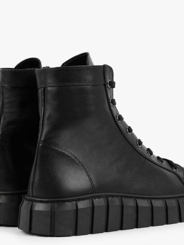 Bopit Black Leather High Top Trainers