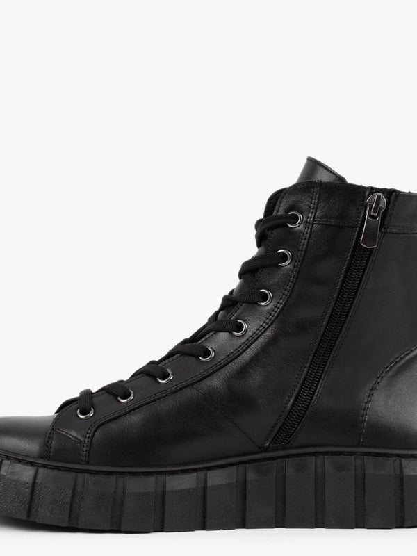 Bopit Black Leather High Top Trainers