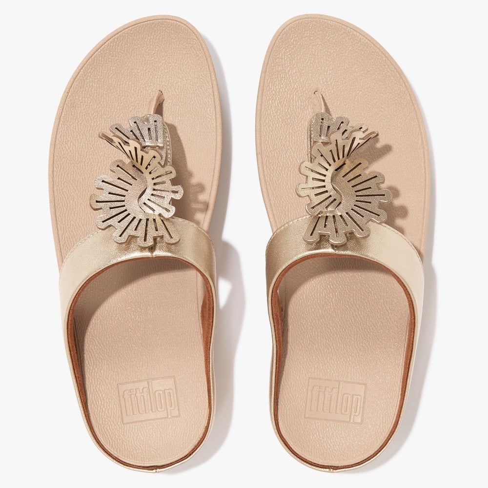 Fino Scallop Twist Platino Leather Toe Post Sandals