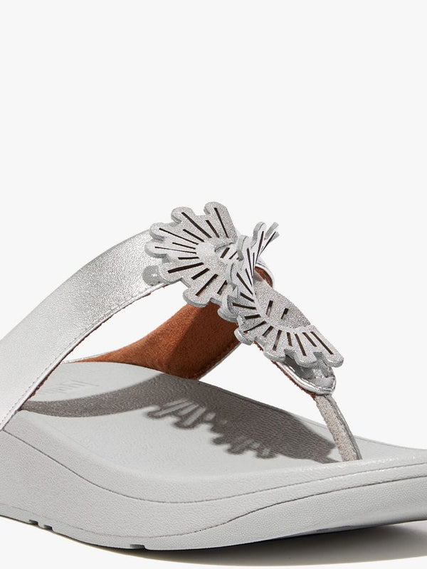 Fino Scallop Twist Silver Leather Toe Post Sandals