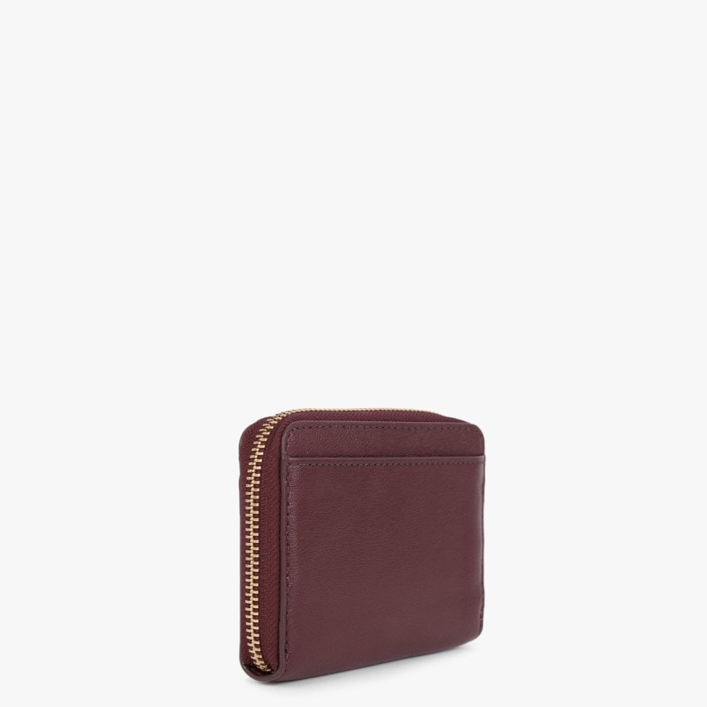 The Slim 84 Chianti Leather Zip Around Wallet