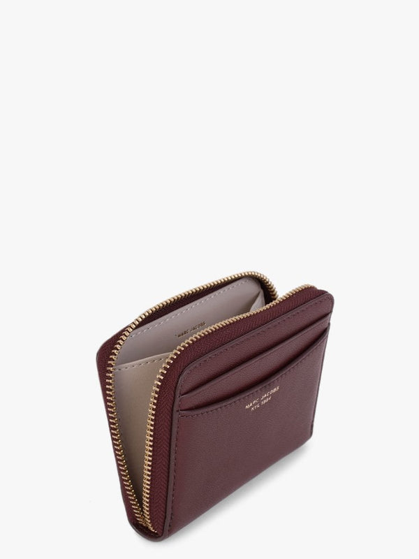 The Slim 84 Chianti Leather Zip Around Wallet