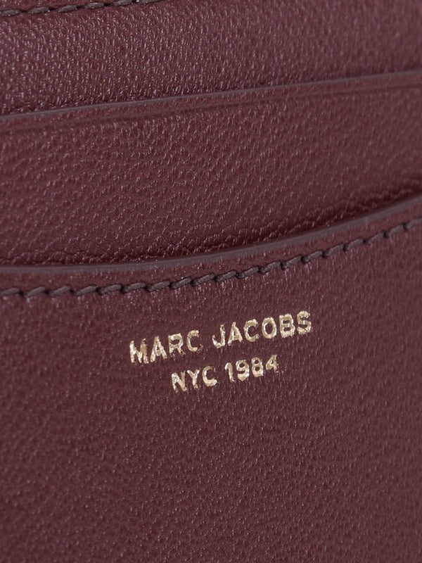 The Slim 84 Chianti Leather Zip Around Wallet