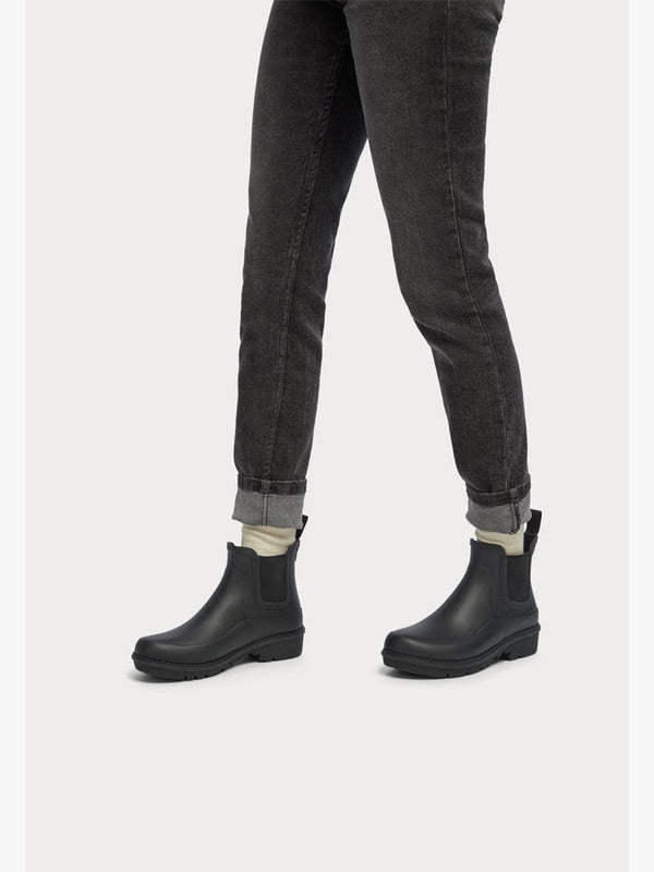 Wonderwelly All Black Chelsea Wellington Boots