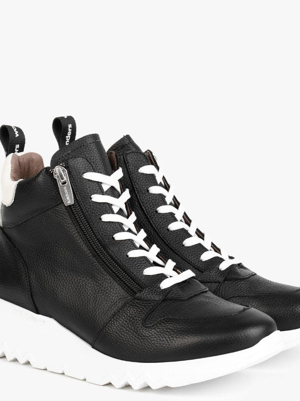 Castor Black Leather High Top Trainers