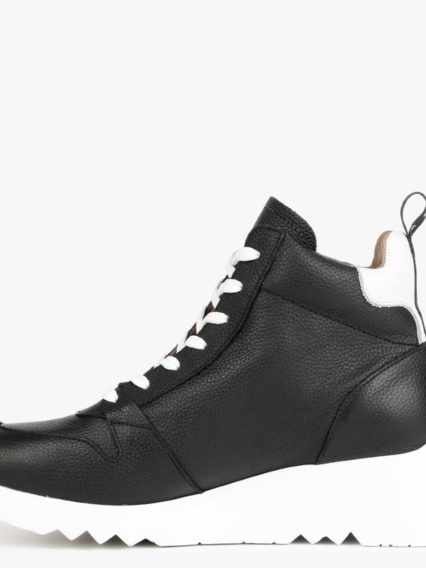Castor Black Leather High Top Trainers