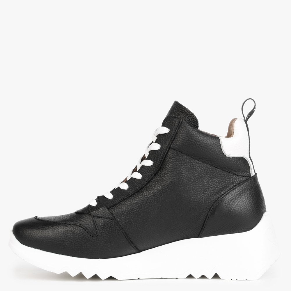 Castor Black Leather High Top Trainers