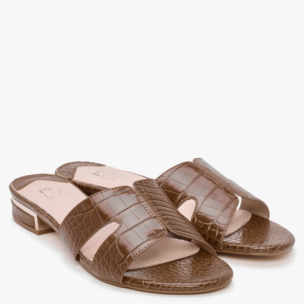 Olino Tan Moc Croc Flat Mules