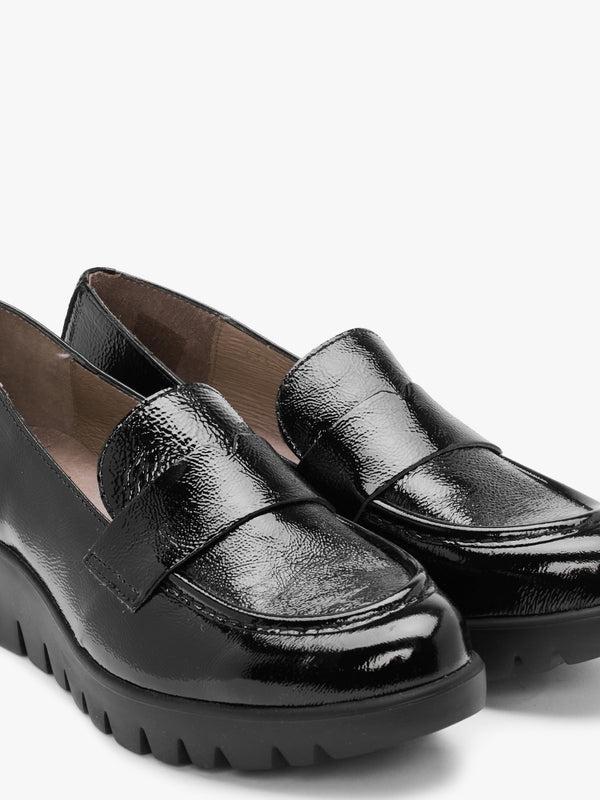 Tempo Black Patent Leather Low Wedge Loafers