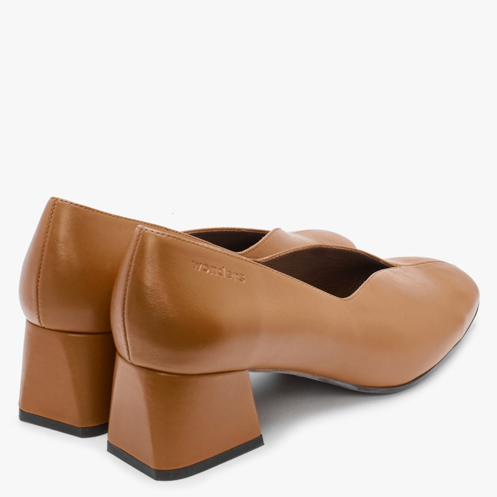 Waltz Tan Leather Court Shoes