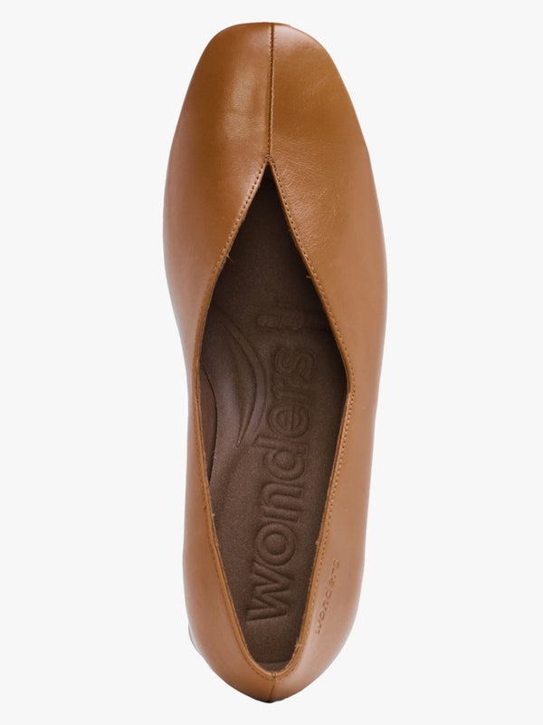 Waltz Tan Leather Court Shoes