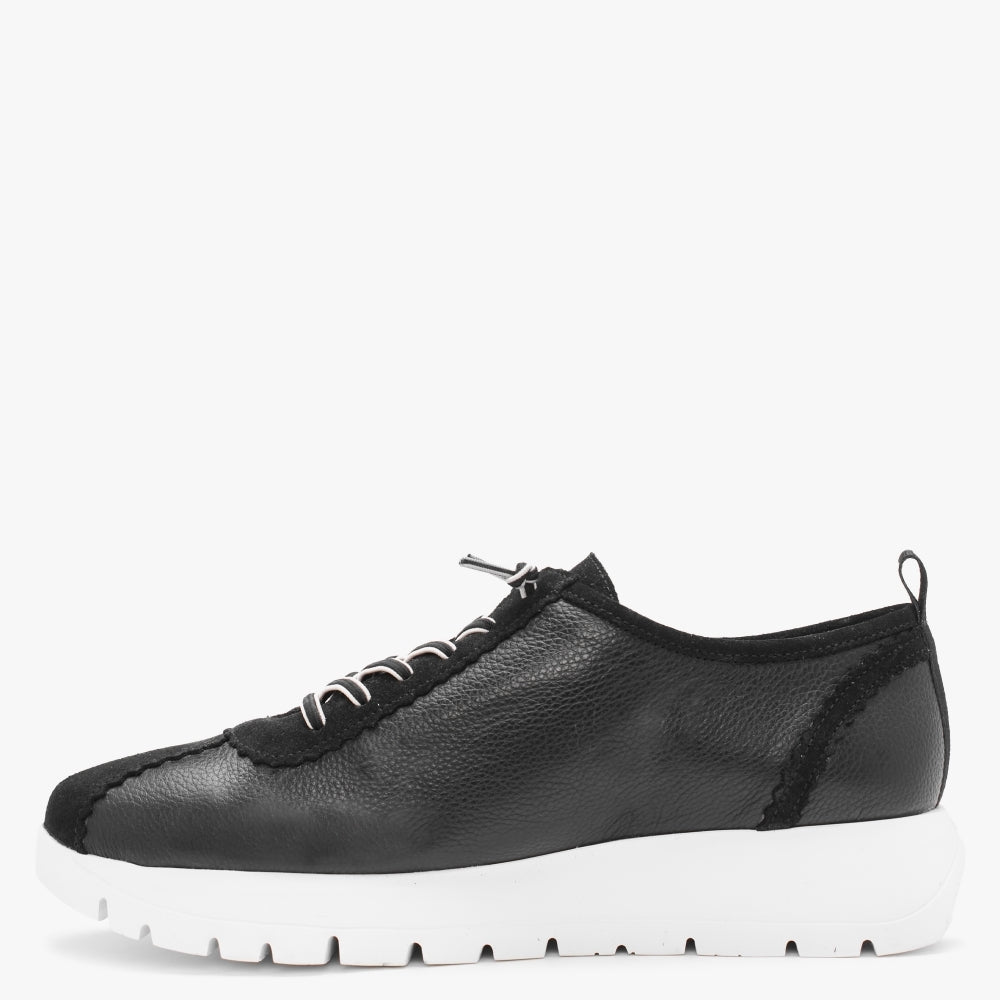 Senza Black Leather Trainers