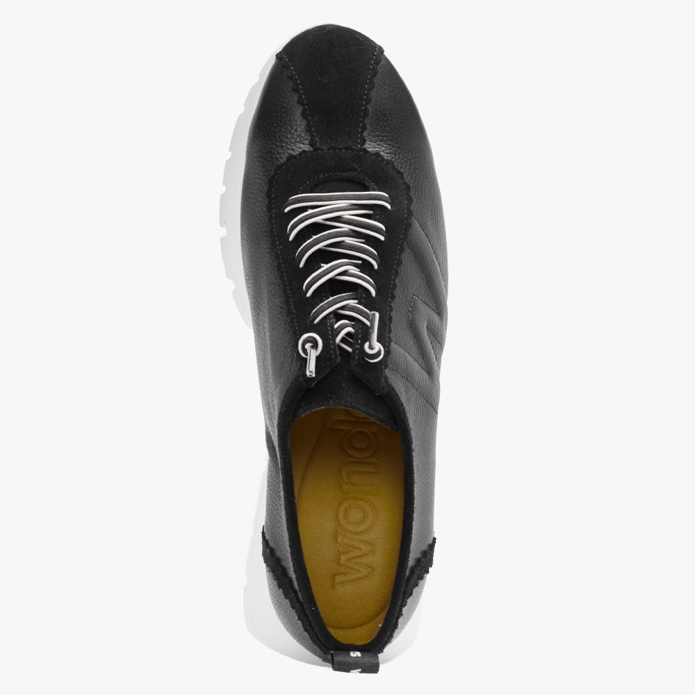 Senza Black Leather Trainers