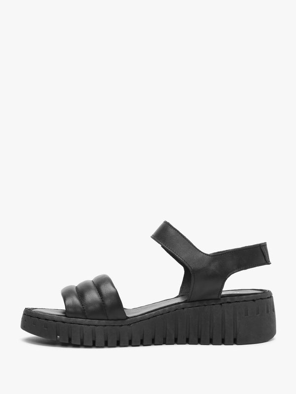 Lola Black Leather Y Back Tread Sole Sandals