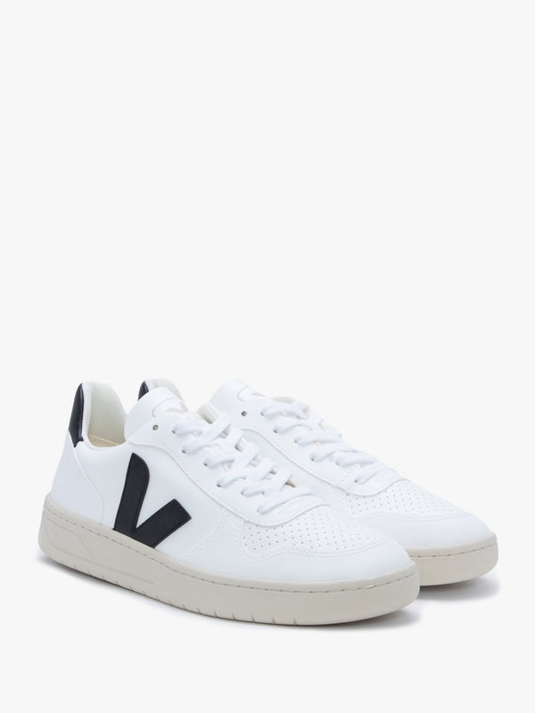 V-10 C.W.L Vegan White Black Trainers
