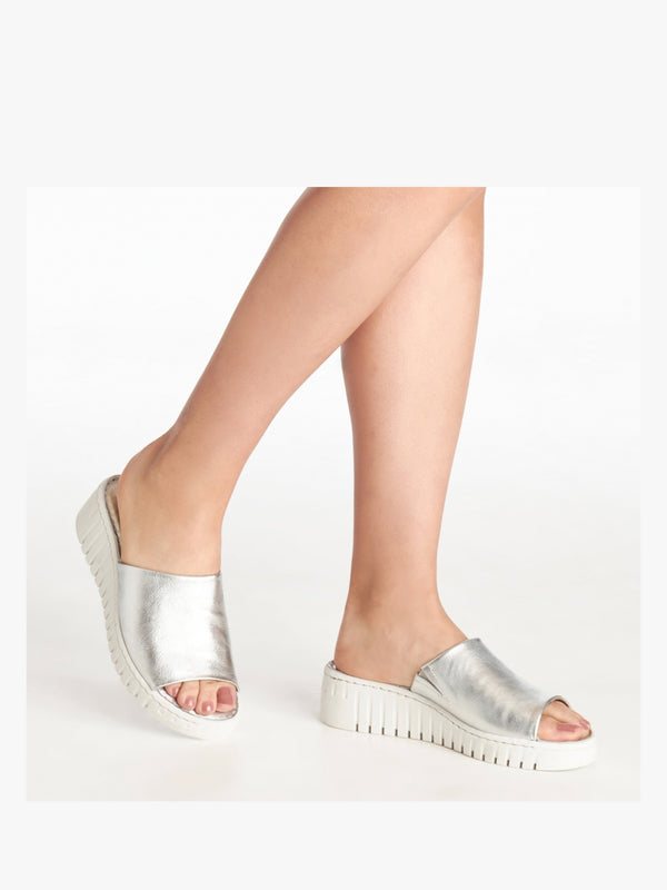 Lexi Silver Leather One Bar Mules