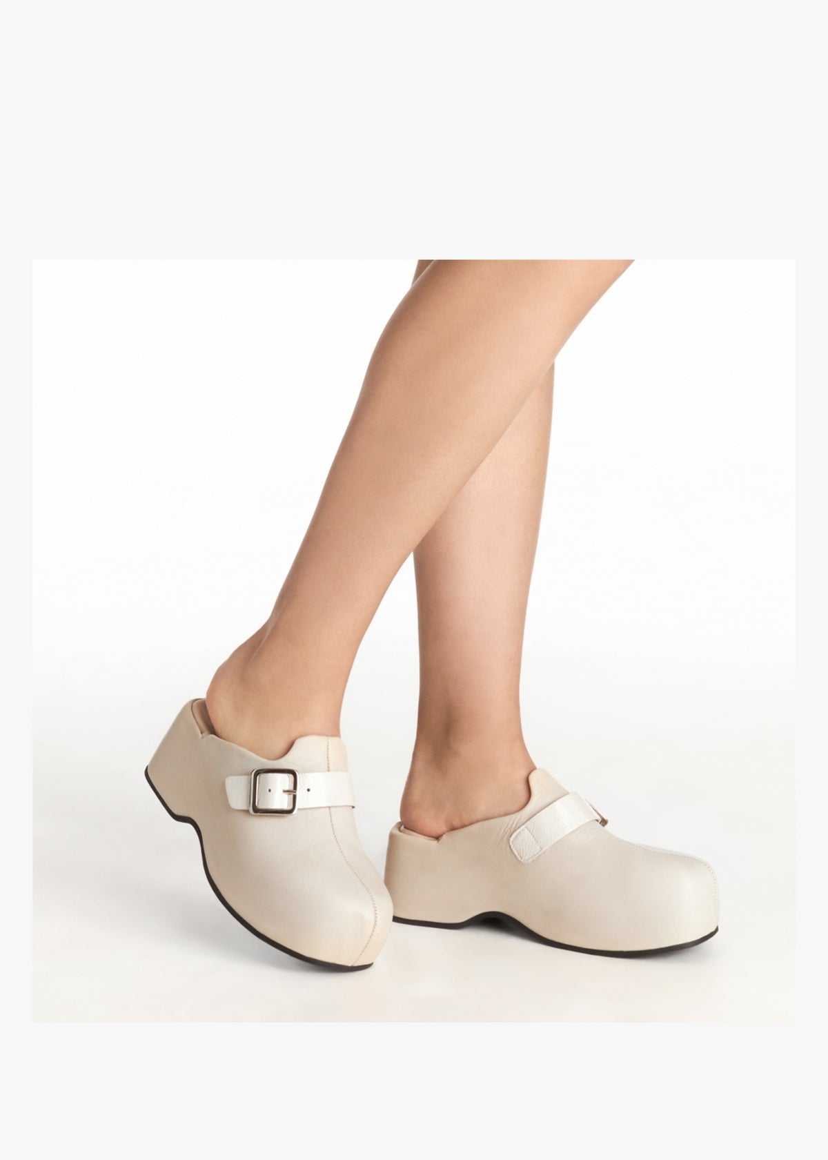 Nevio Cream Leather Flatform Clogs