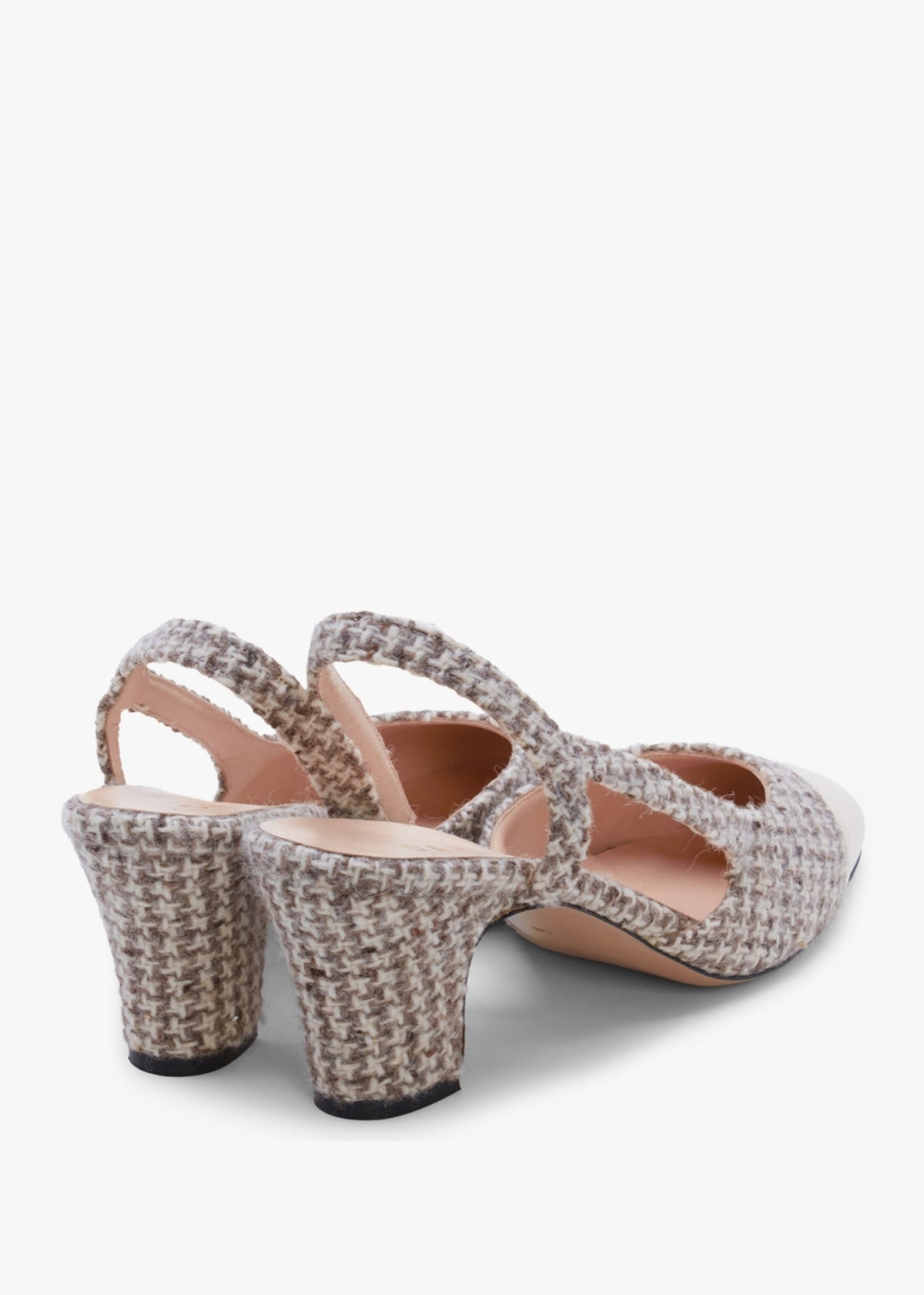 Akira Beige Houndstooth Block Heel Slingbacks