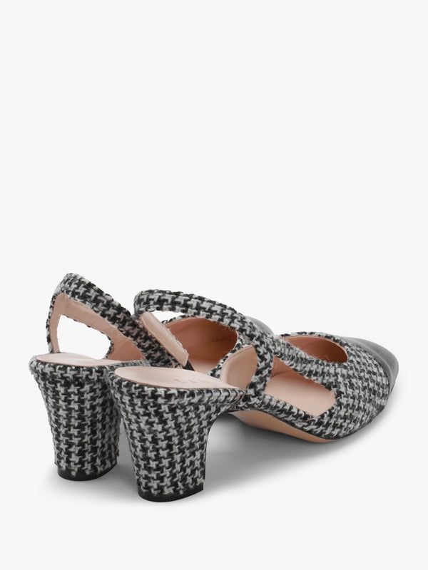 Akira Black Houndstooth Block Heel Slingbacks