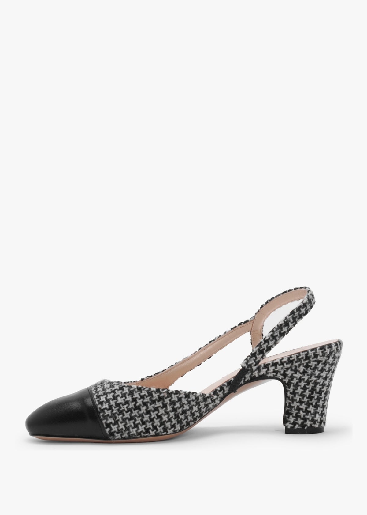 Akira Black Houndstooth Block Heel Slingbacks