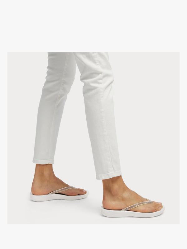 Iqushion Sparkle Urban White Flip Flops