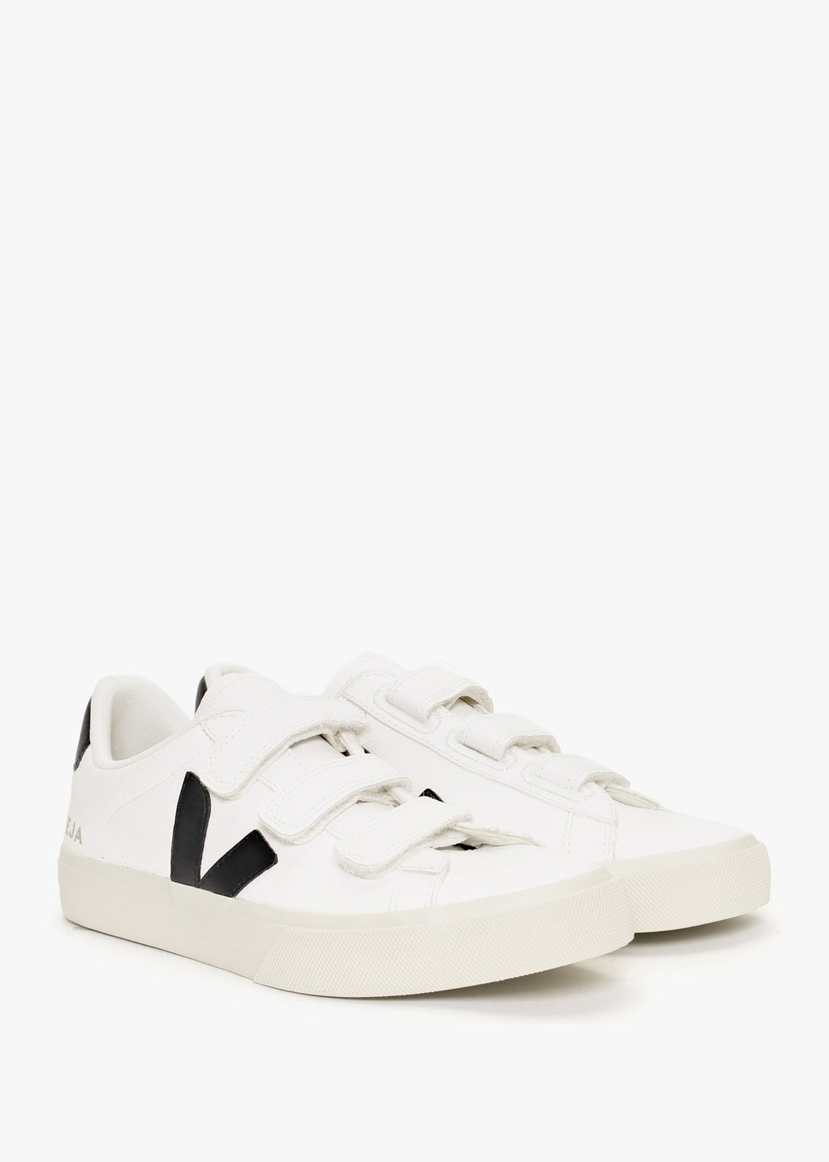Recife Logo Chromefree Leather Extra White Black Trainers