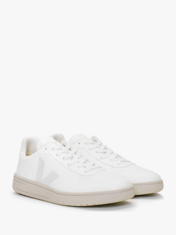 V-10 C.W.L Vegan All White Trainers