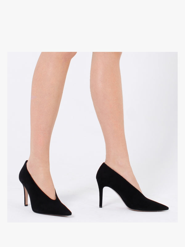 Afia Black Suede V Front Court Shoes