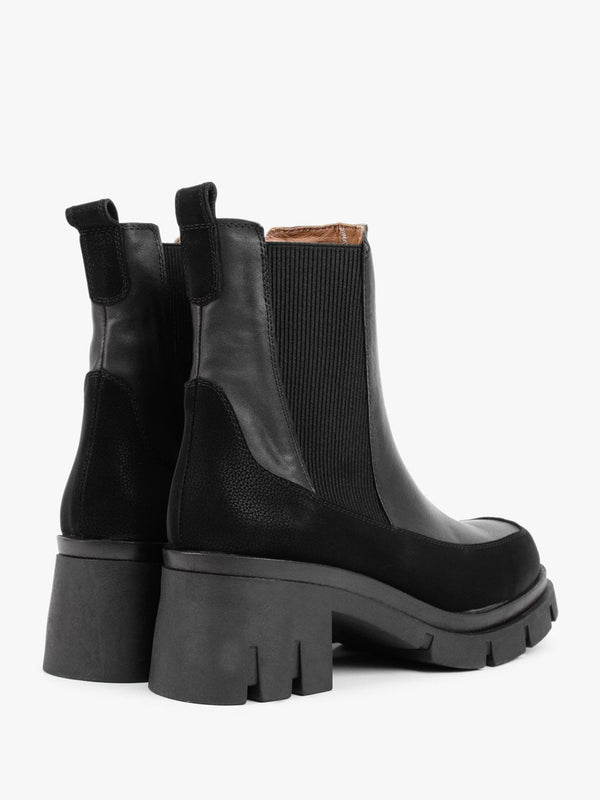Rasty Black Leather Contrast Trim Heeled Chelsea Boots