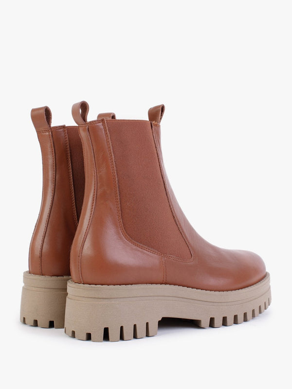 Fleat Tan Leather Chelsea Boots