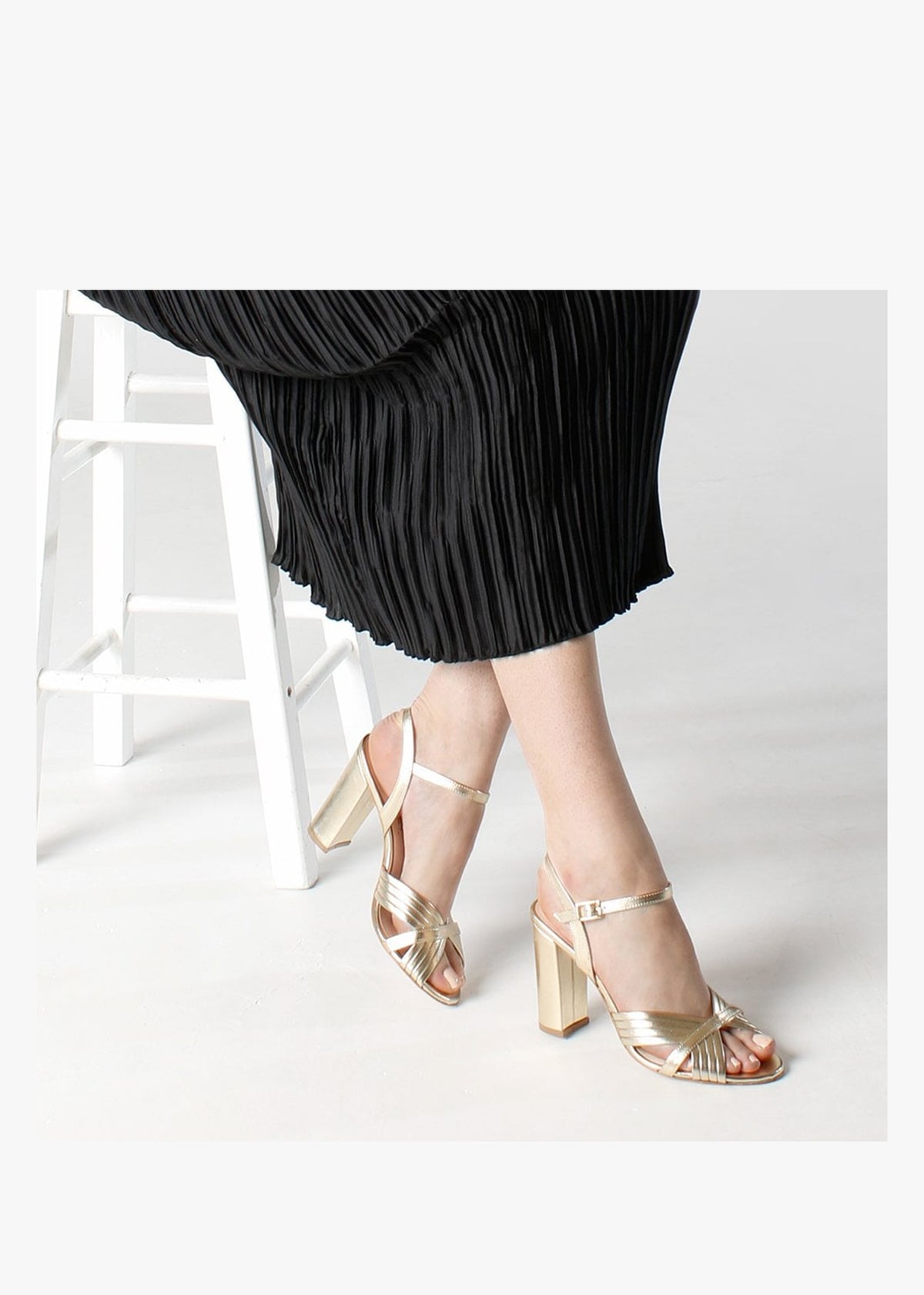 Aversan Gold Leather Heeled Sandals