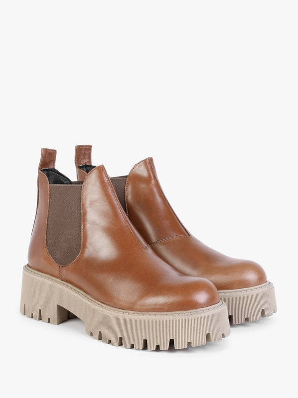 Lizzie Tan Leather Chelsea Boots