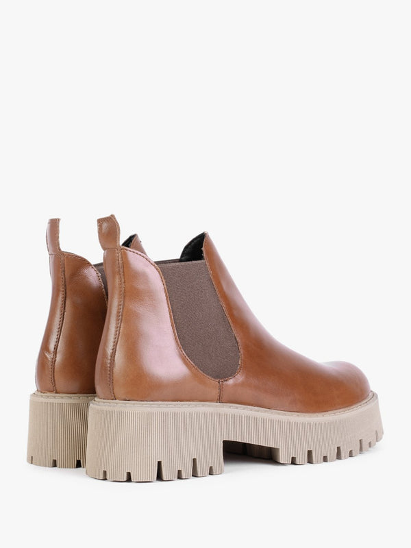 Lizzie Tan Leather Chelsea Boots