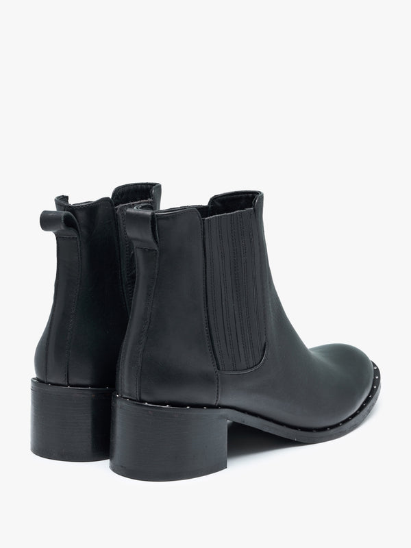 Baver Black Leather Chelsea Boots