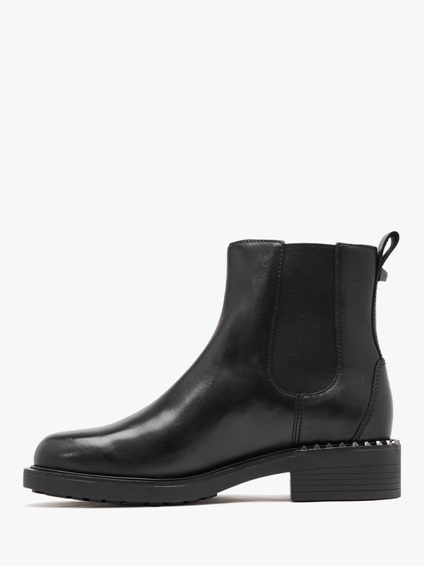 Fancy Black Leather Chelsea Boots