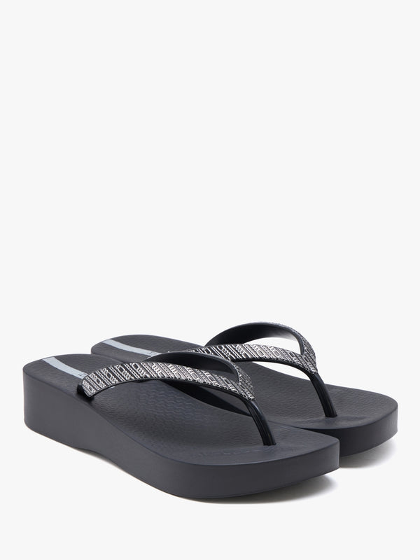 Mesh Links Black Wedge Flip Flops