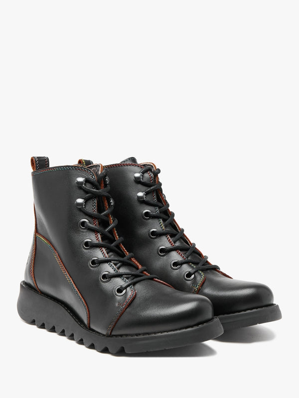 Sore Black Red Leather Ankle Boots