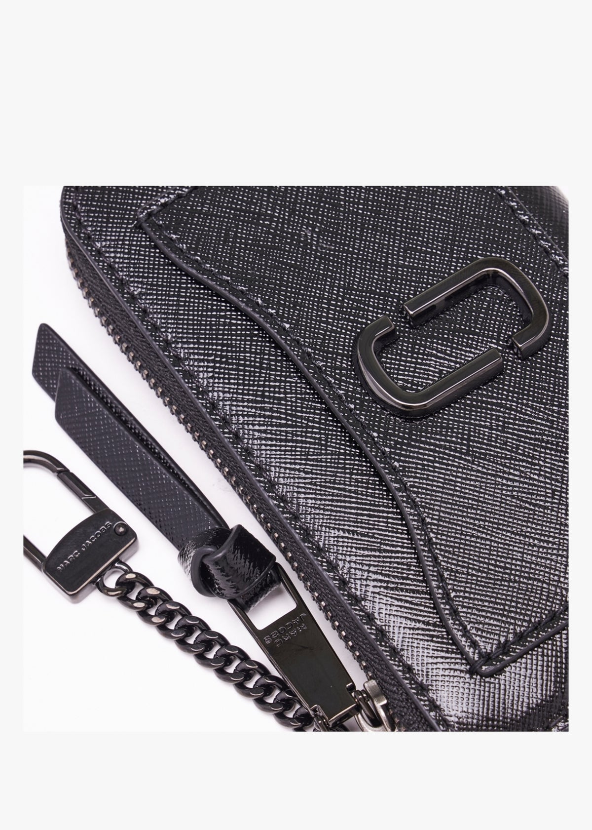 The Utility Snapshot DTM Black Leather Top Zip Multi Wallet
