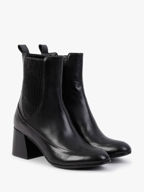 Nocky Black Leather Ankle Boots