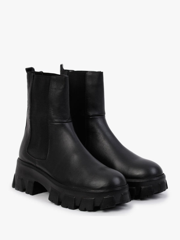 Mochy Black Leather Chunky Chelsea Boots